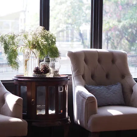 Bloom Boutique Hotel & Cafe-3